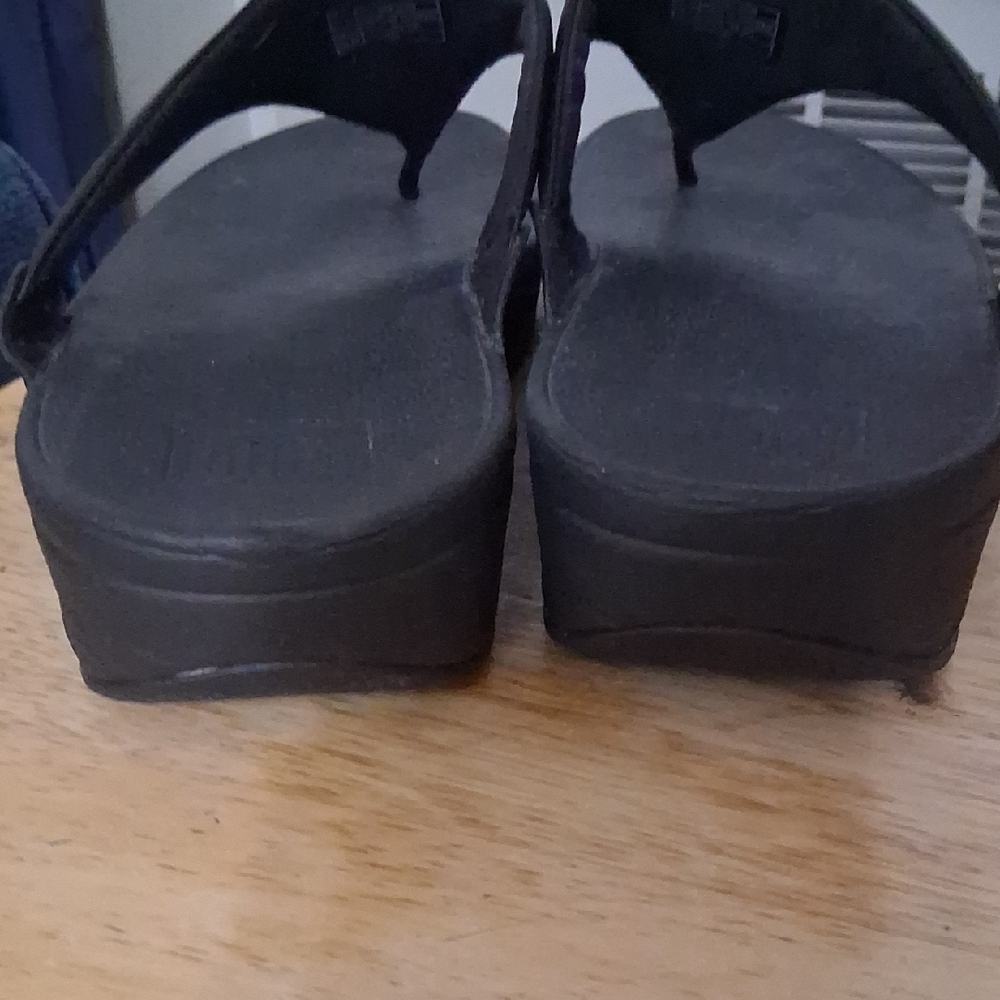 Fitflop Black Thong Sandals - Picture 3 of 8